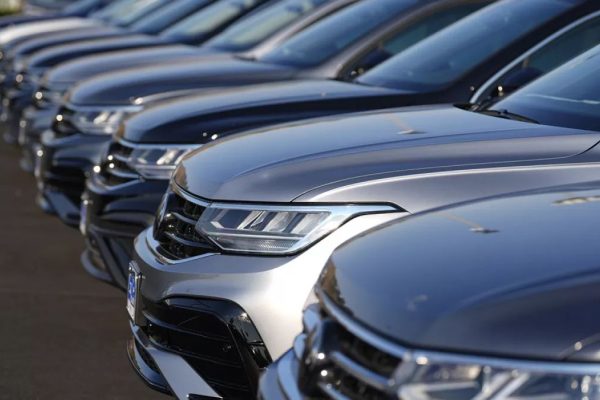 EU car sales rise slightly as electric cars gain ground