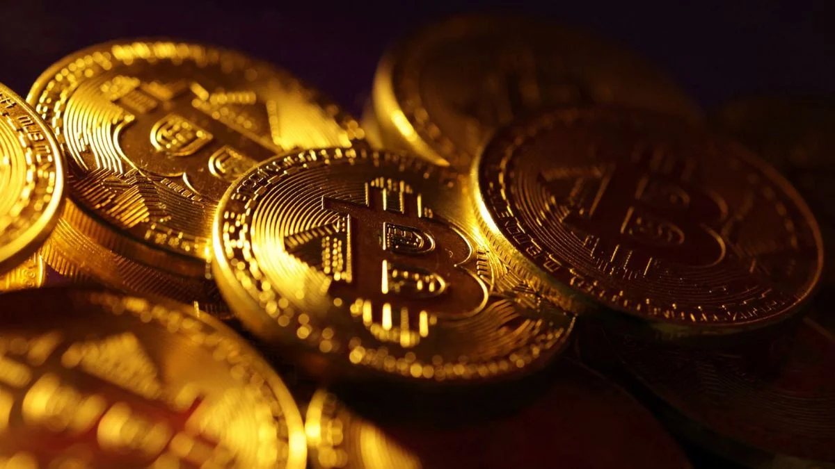 Crypto prices today: Crypto market show mixed mood as Bitcoin stalls, Ethereum gains, XRP slips