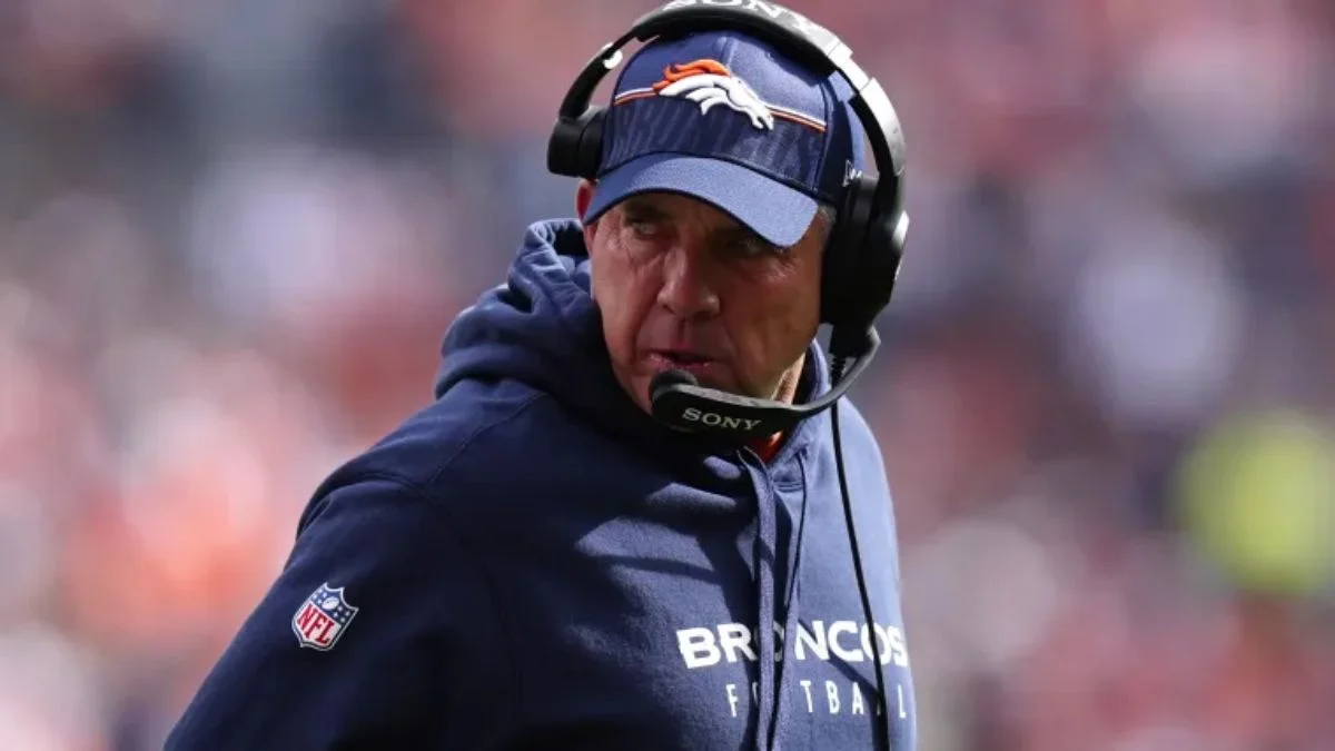 Broncos could target Kenneth Walker if J.K. Dobbins leaves
