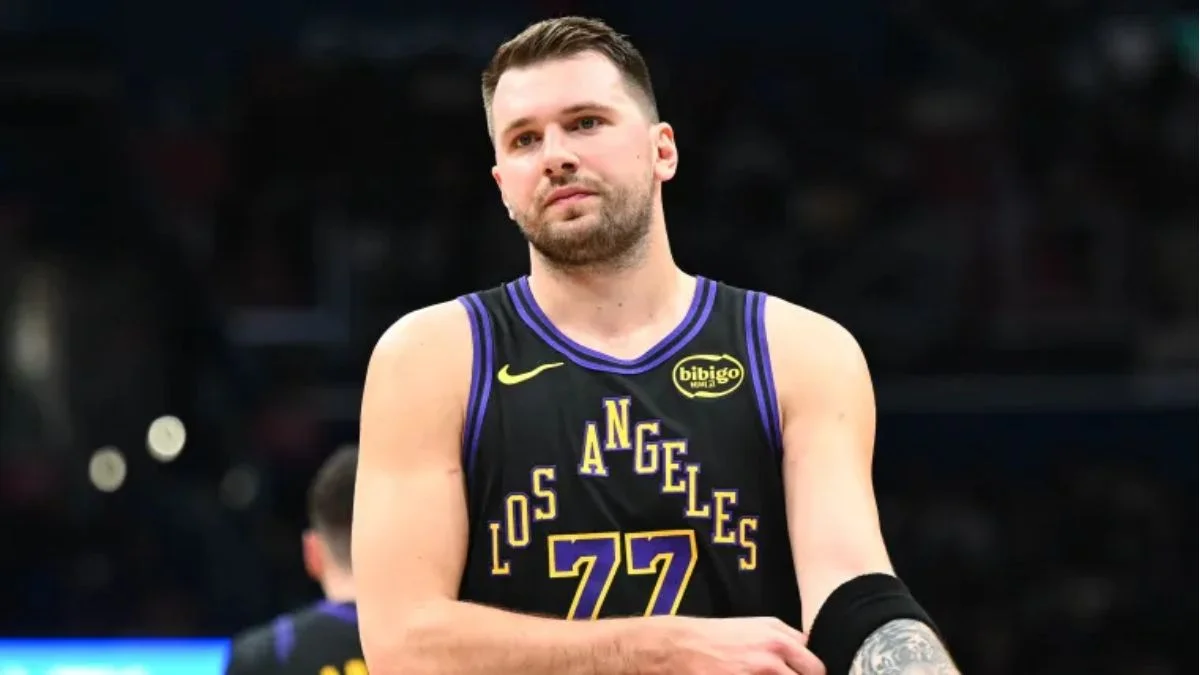 Lakers land elite shooter but create late trade deadline dilemma