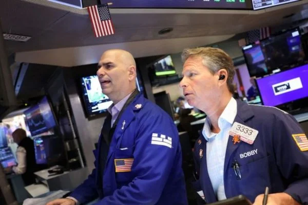 AI fears hit stocks but many companies are still reporting strong earnings