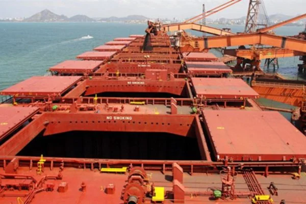 Baltic Dry Index rises 3.38% to 2112 in London as global shipping demand strengthens