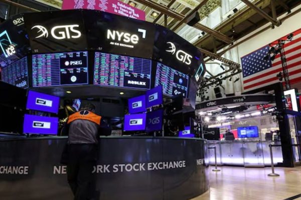 US stock market today, April 6: Nasdaq climbs 0.48% to 21,983, S&P 500 up 0.18%
