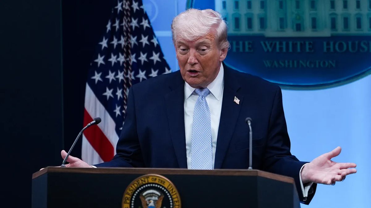 Trump warns Iran of massive destruction as Strait of Hormuz crisis deepens