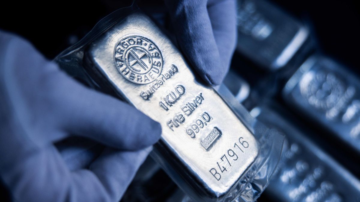 Metal prices today, April 7: Silver surges 142.91% YoY while Gold gains 7.54% YTD