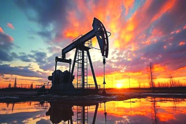 Energy prices today, April 15: Crude Oil at 92.07 USD jumps 0.87 percent as Heating Oil spikes 73.72 percent YoY