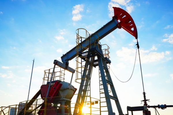 Energy prices today, April 17: Crude oil crashes 10.71% in a day while LNG plunges 15.98%