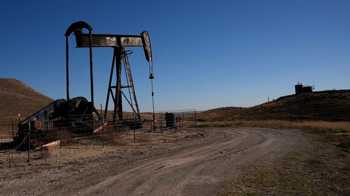 Energy price today, April 20: Crude oil jumps 4.68% to 87.77 while Gasoline surges 80.32% YTD