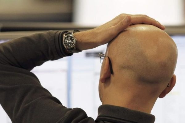 FTSE 100 falls 0.4 percent as euro zone PMI drops to 48.6