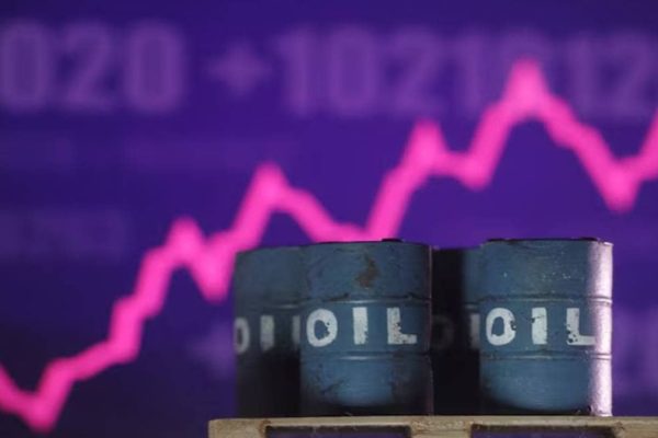 Energy prices today, April 27: Market jumps as Brent rises 1.96% and gasoline surges 102.37% YTD