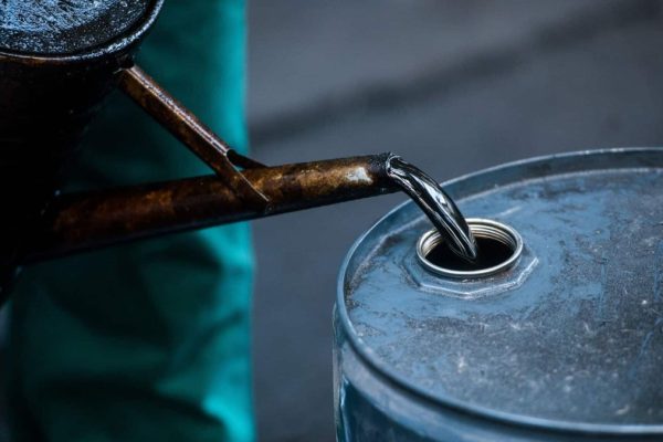 Brent crude drops 3.6% from 4 year high as oil rally loses momentum