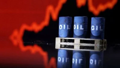 Brent crude holds near $100 despite Strait of Hormuz shock as market absorbs supply hit