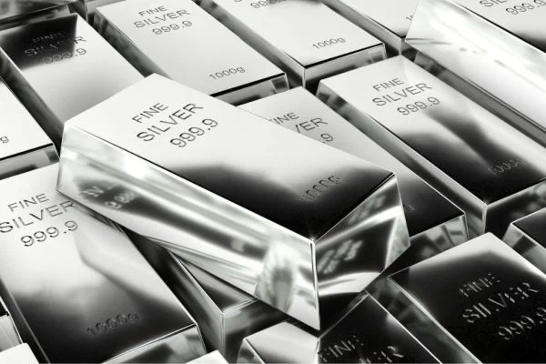 Metal prices today, May 4: Silver jumps 126.85% YoY while lithium surges 163.79% and gold holds 36.93%