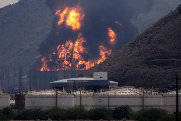 Oil prices surge as drone attack sparks fire at UAE Fujairah oil site