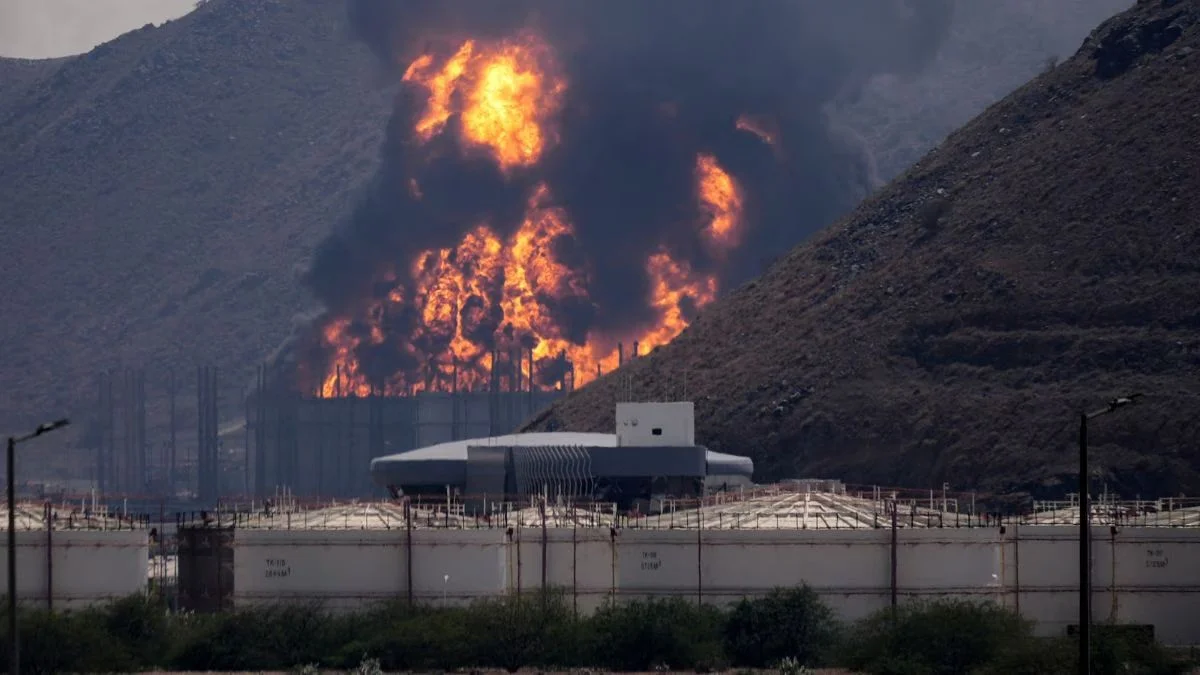 Oil prices surge as drone attack sparks fire at UAE Fujairah oil site