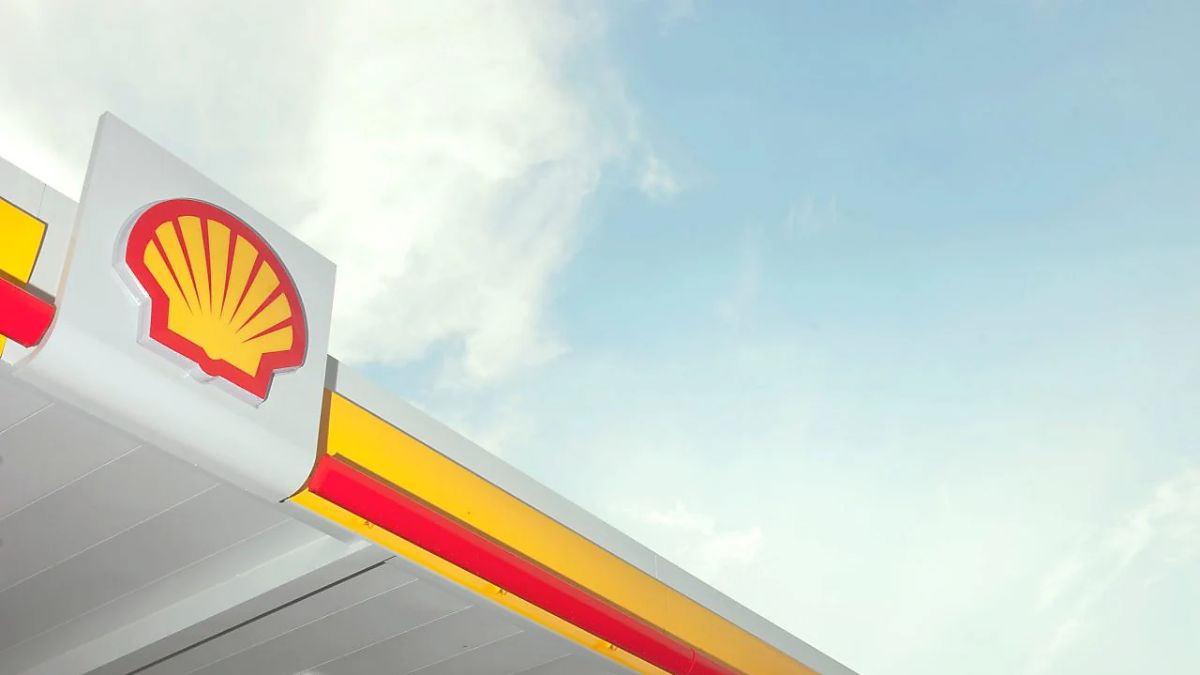 Shell signals fresh share buybacks while warning of Q2 Integrated Gas earnings pressure