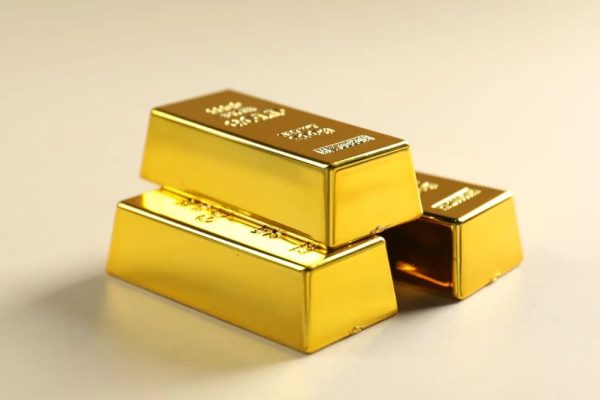 Gold price today, May 11: Gold slips 0.40% to 4696.76 USD/t.oz despite 44.22% yearly surge