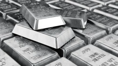 Silver price today, May 15: Silver crashes 7.05% in a day despite massive 142.58% yearly rally