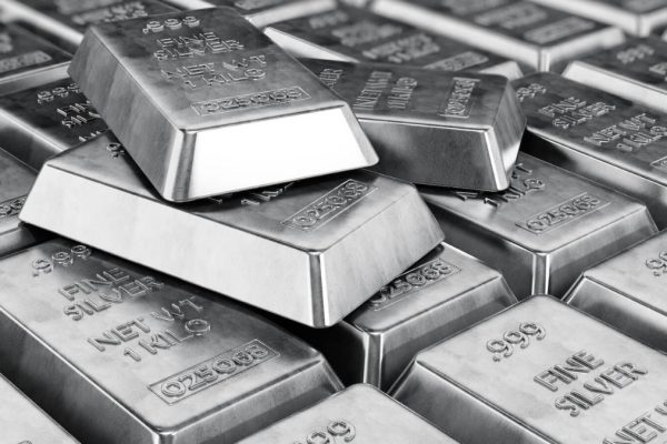 Silver price today, May 15: Silver crashes 7.05% in a day despite massive 142.58% yearly rally