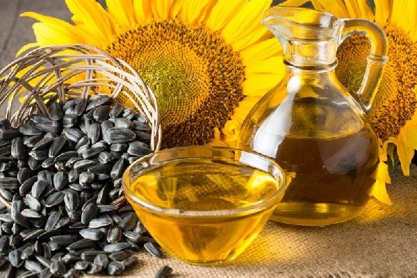 Govt authorizes duty-free imports of crude soyabean & sunflower oil worth 20 lakh MT per year