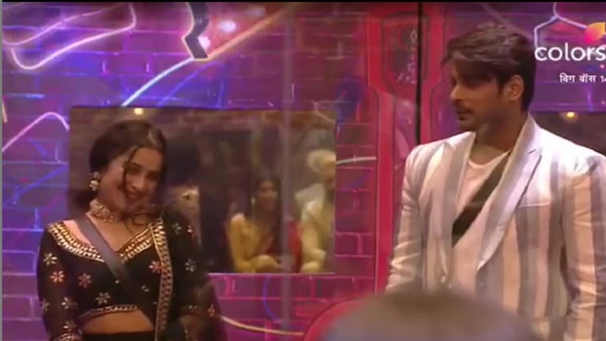 BB14: Sara Gurpal says she was eliminated because she didn't give lap dance to Sidharth Shukla