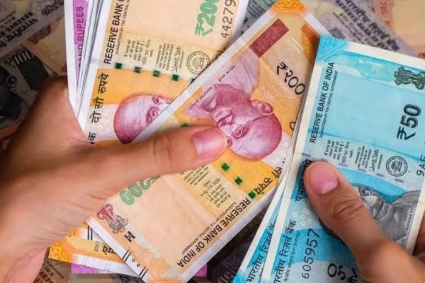 Indian rupee inches 4 paise higher against US dollar