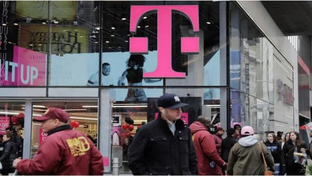 T-Mobile claims data on 40 million people stolen by hackers