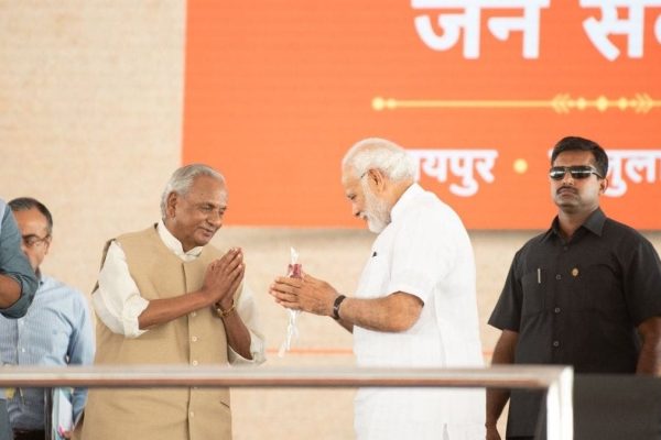 PM Modi pays last respect to Kalyan Singh in Lucknow