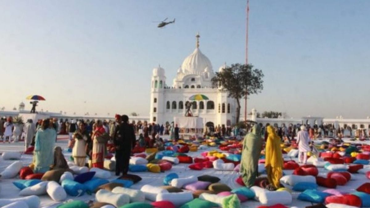 Pakistan allows Sikh pilgrims to visit Kartarpur Sahib amid COVID-19