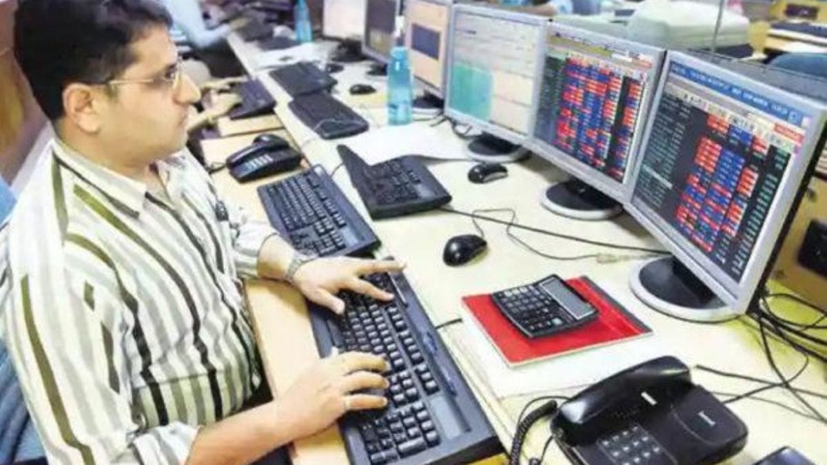 Stock Market Update: BSE Sensex dips by 57 points, Nifty trading lower by 6 points