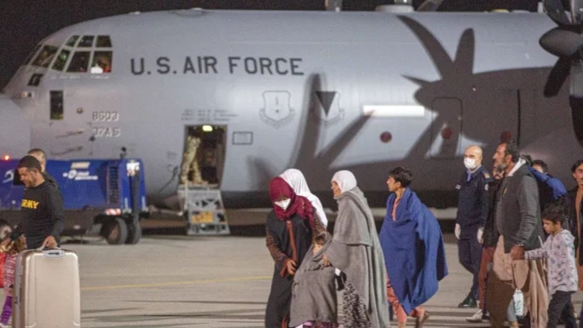 Afghanistan: Islamic State takes responsibility for rocket attack on Kabul airport