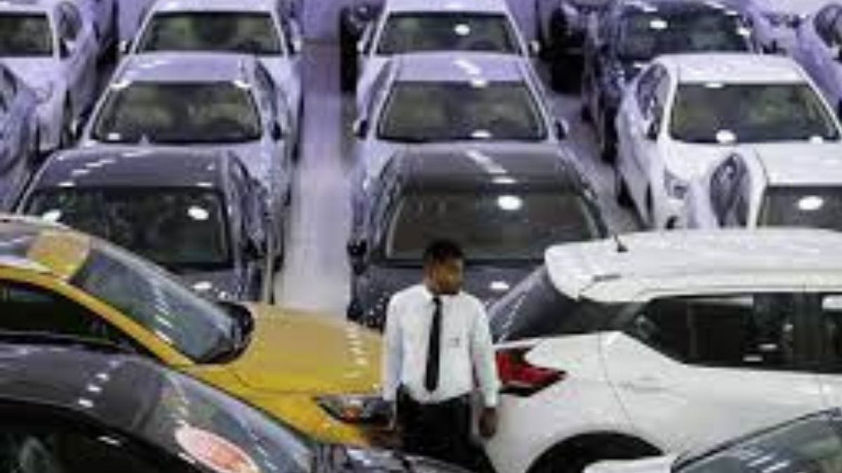 CarTrade Tech shares lists at Rs 1,600; 1 pc below issue price