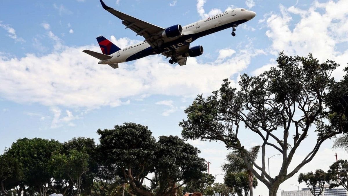 Unvaccinated employees of Delta Airlines to be fined $200 per month