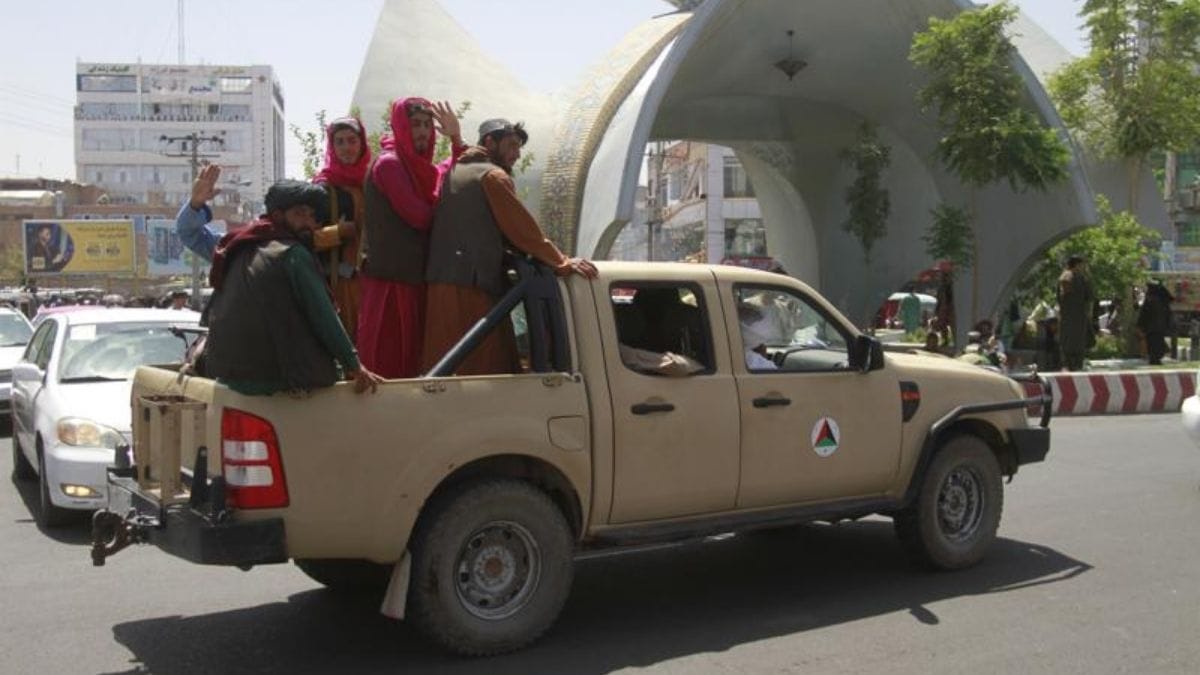 Afghanistan: Taliban captures Jalalabad; approaches to capital city