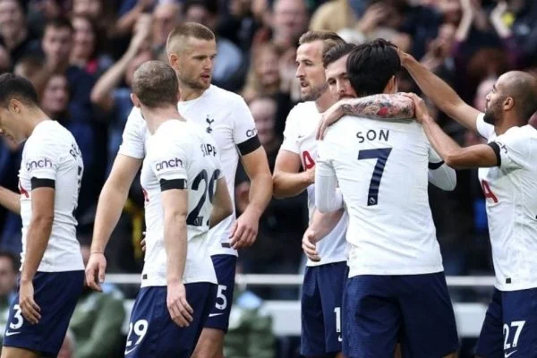Tottenham win over aston villa