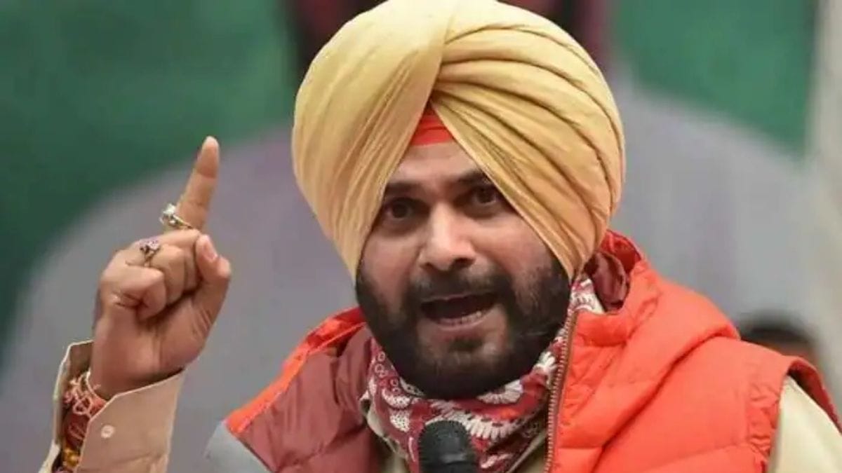 SC convicts Congress leader Navjot Singh Sidhu for 1 year in prison