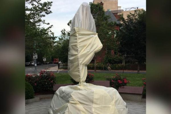 gandhi statue desecrated