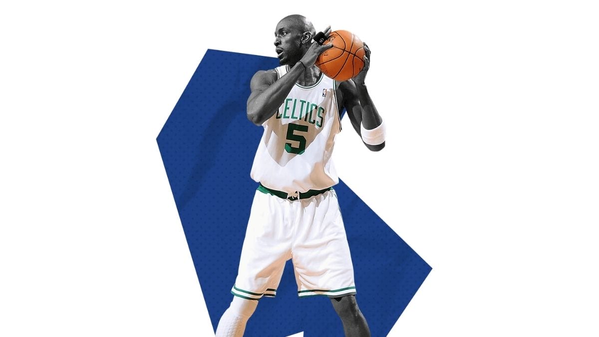 Kevin Garnett gets his jersey retired by the Boston Celtics