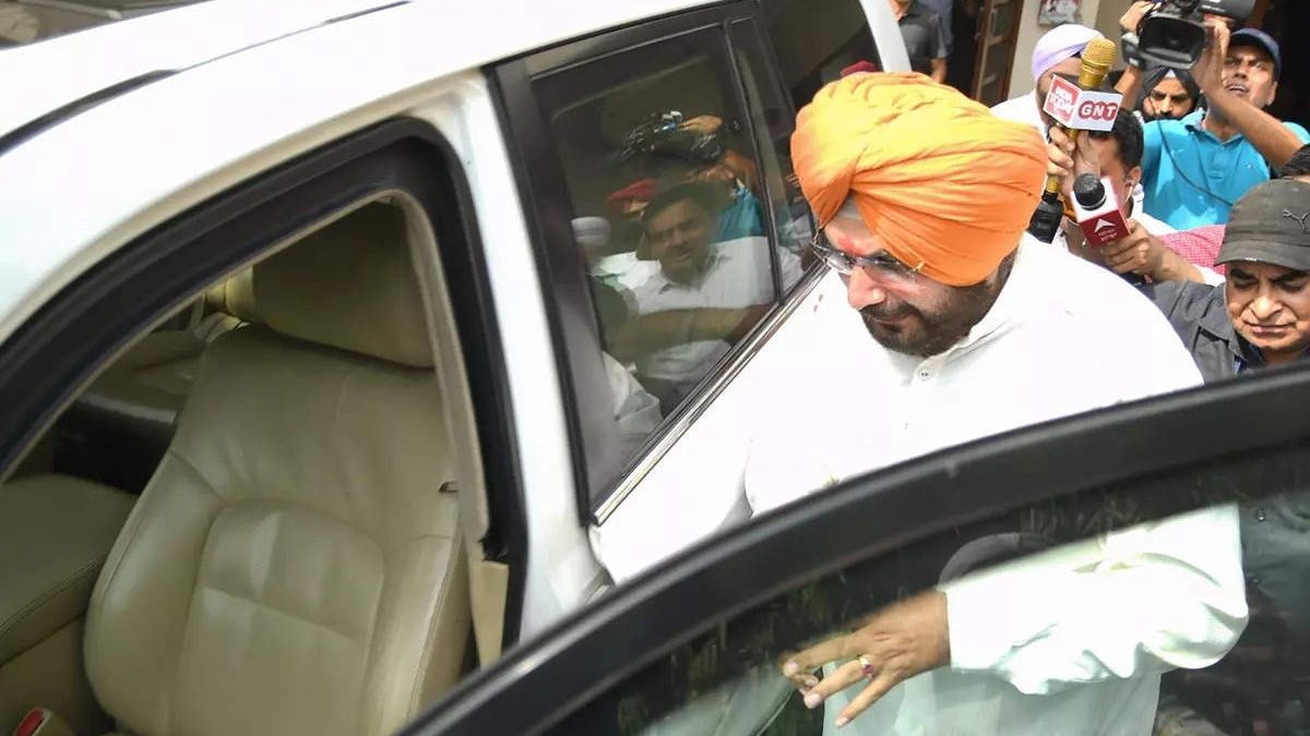 Navjot Singh Sidhu surrenders as Supreme Court refuse to grant relief