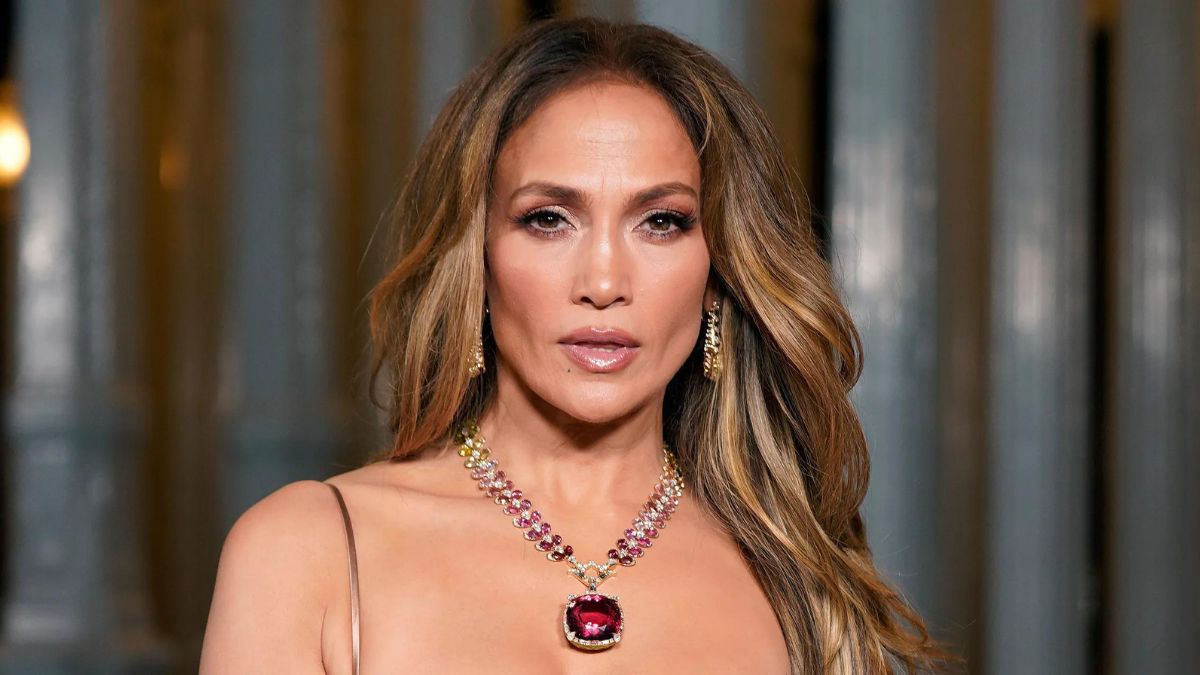 Jennifer Lopez cancels tour