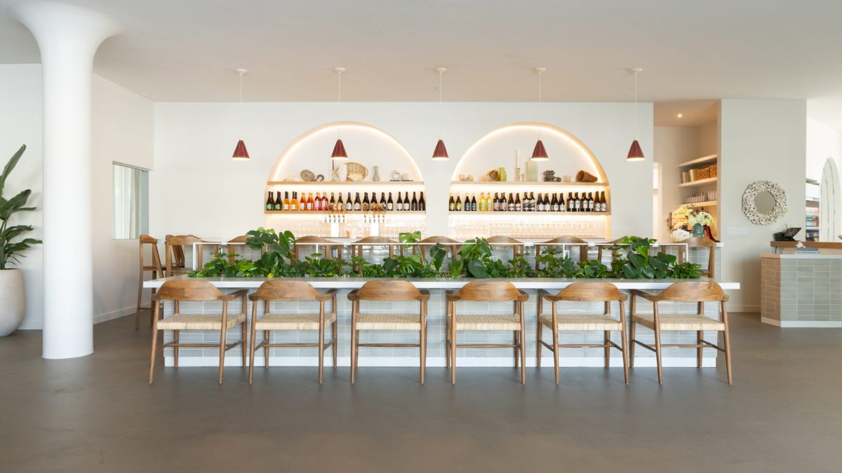 The Cove, A New Seattle Wine Bar at Lake Union Piers, Opens Saturday