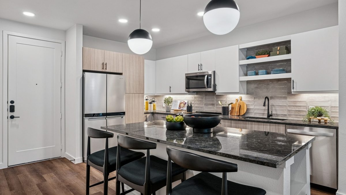 Toll Brothers Apartment Living® and Pondmoon Capital Announce the Opening of Mirra, a New Luxury Apartment Community in Frisco, Texas