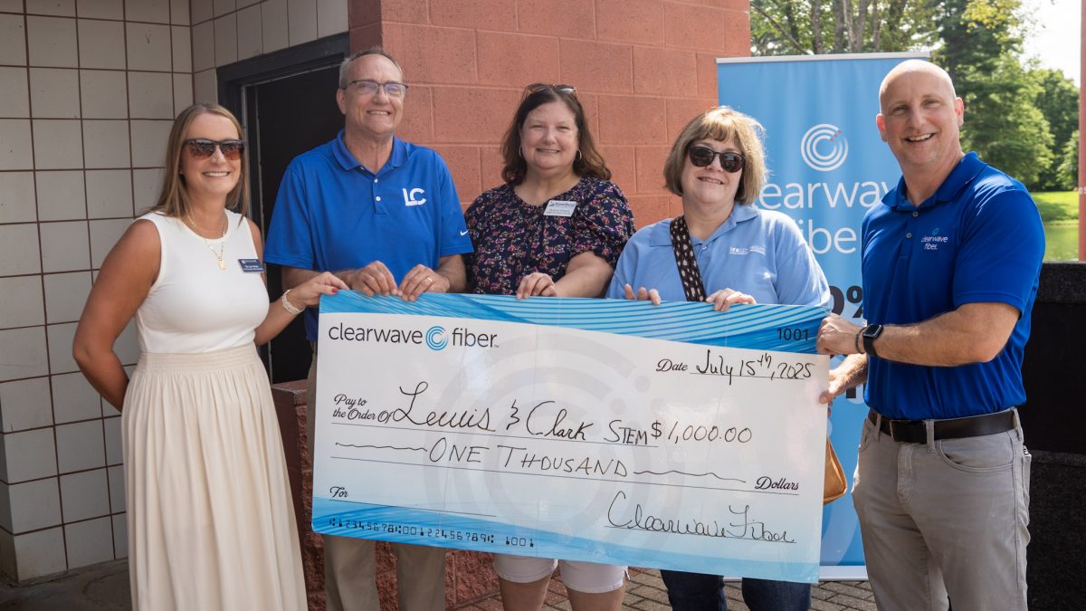 Clearwave Fiber Champions STEM Education with “Brick Builders’ Bash” in Godfrey, IL