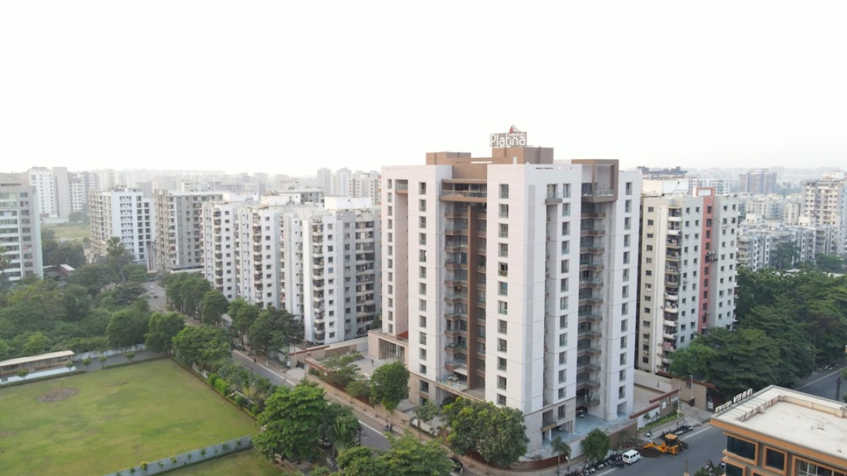India’s REITs distribute over ₹2,331 crore in Q2 FY26 as sector crosses ₹1.6 lakh crore market cap